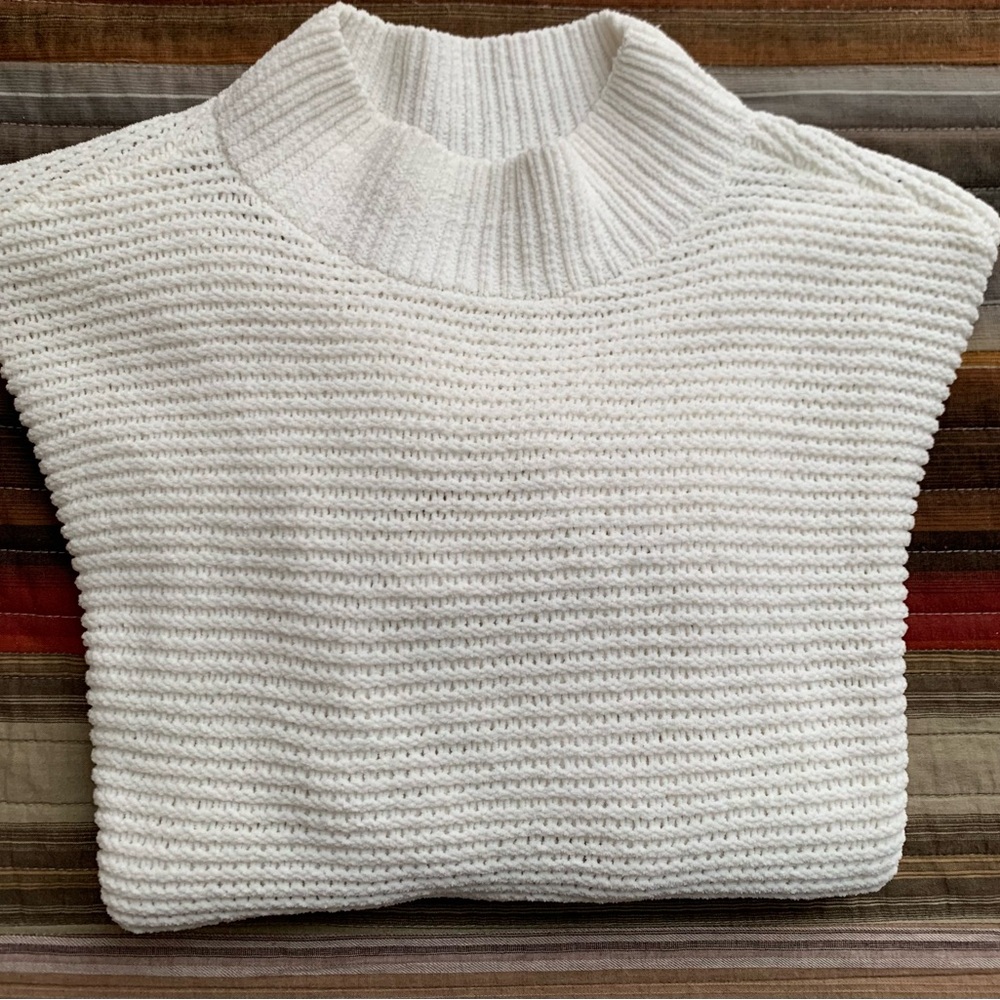 Hollister White Knit Sweater